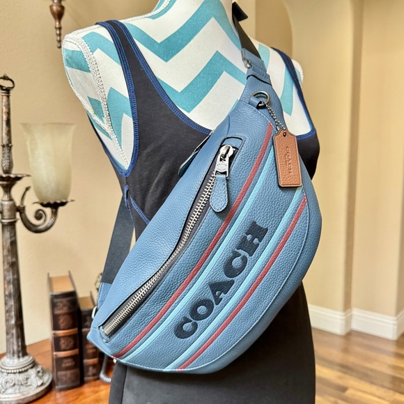 ✅ NEW “ COACH” Leather Body/Belt Bag - Picture 1 of 6